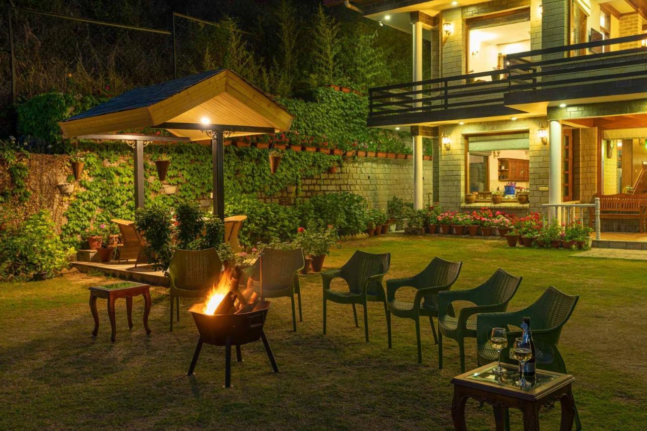 Stayvista At Floradale W Jacuzzi & Wood-Fire Pizza กัสซอลี ภายนอก รูปภาพ