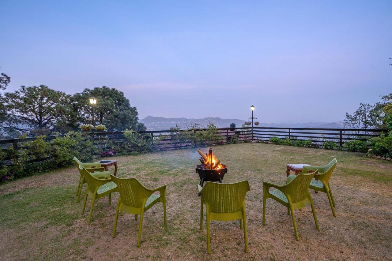Stayvista At Floradale W Jacuzzi & Wood-Fire Pizza กัสซอลี ภายนอก รูปภาพ