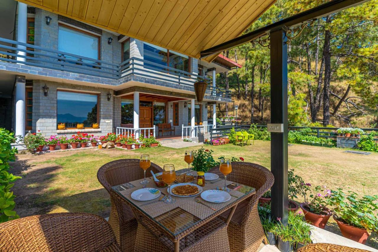 Stayvista At Floradale W Jacuzzi & Wood-Fire Pizza กัสซอลี ภายนอก รูปภาพ